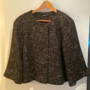 Jones NY jacket with 3/4 wide sleeves, 2 buttons, brown